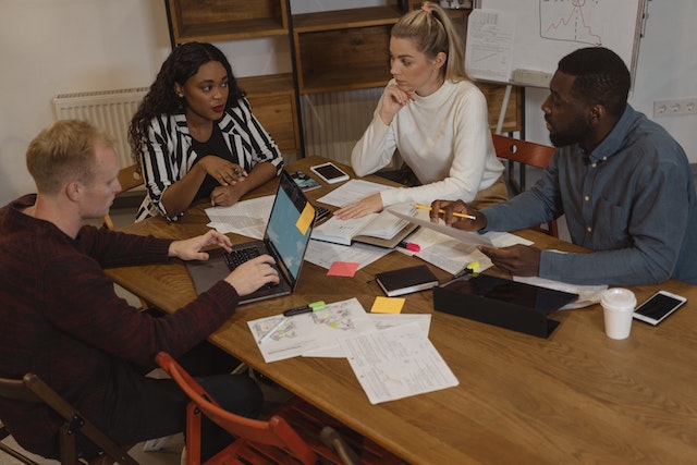 carefully-analyse-supply-chain-to-consider-before-internationalising-your-business